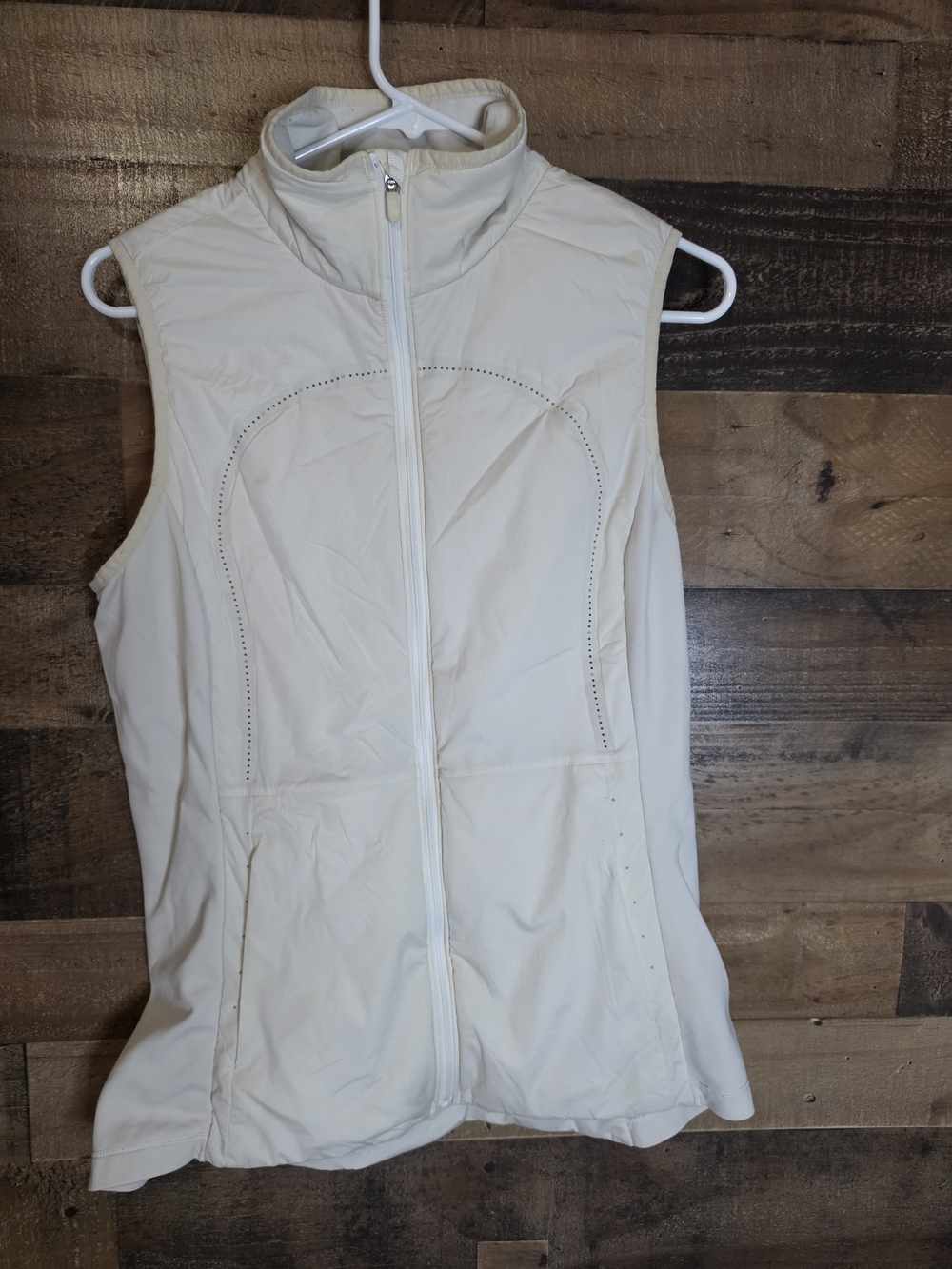 lululemon athletica Cream Zip-Up Sleeveless Vest